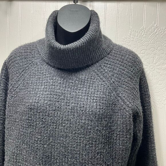 KUHL Turtle Neck Sweater - Picture 2 of 7